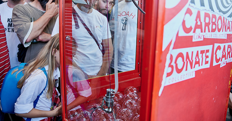 Sneaker Verlosung mit Greifautomat