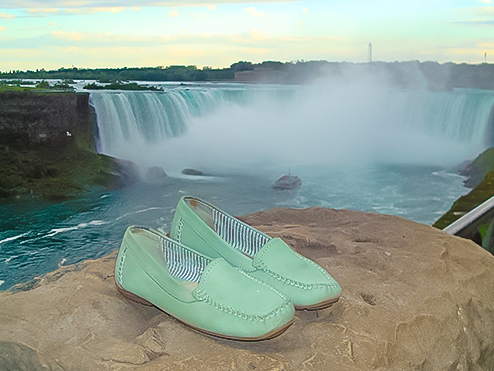 Schuhe so frisch wie die Niagara-Fälle